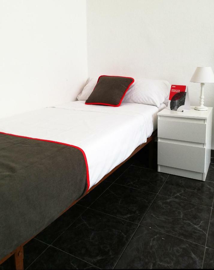 Patio De La Luna Guest house 2*